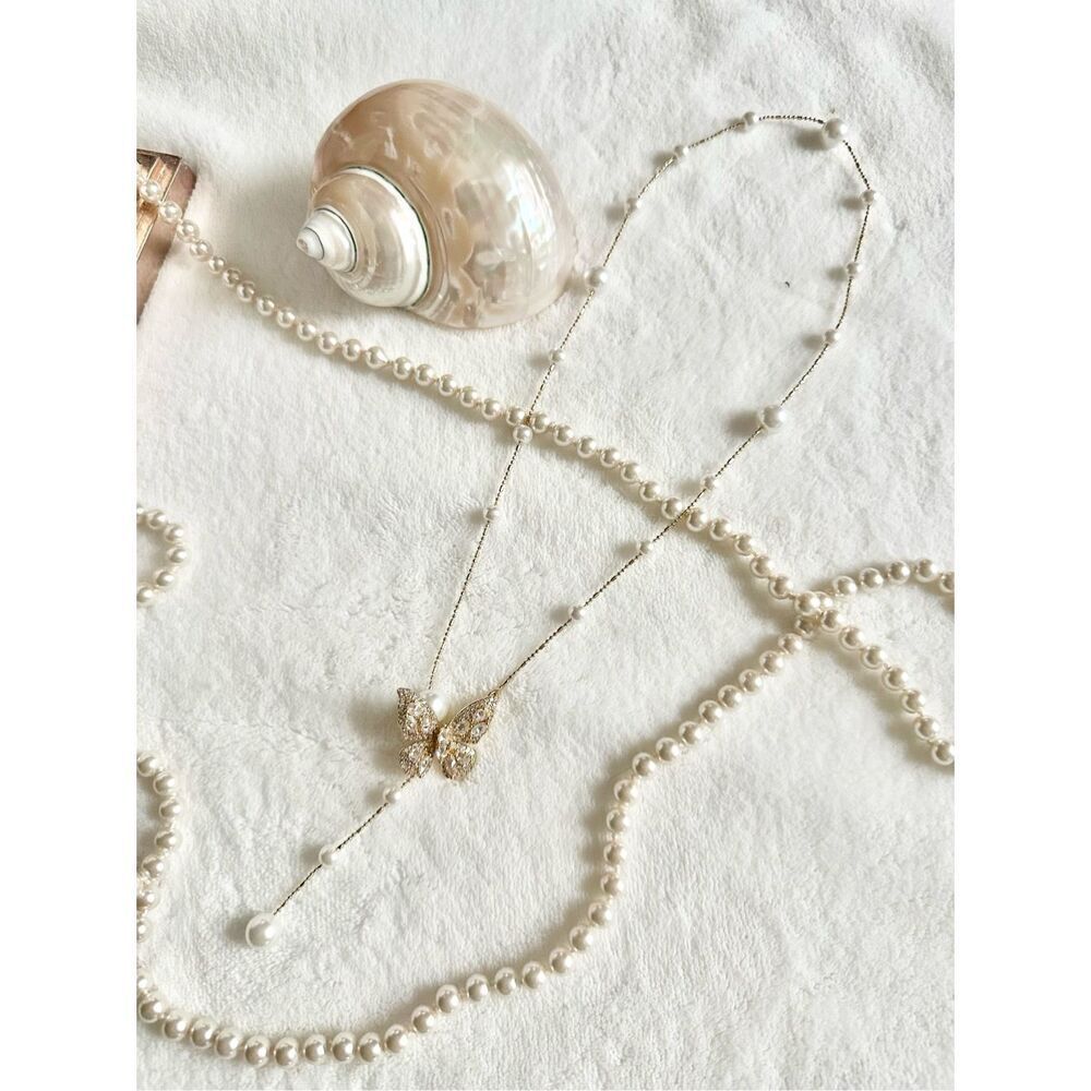 Cubic zirconia adorable butterfly and faux pearl lariat adjustable necklace